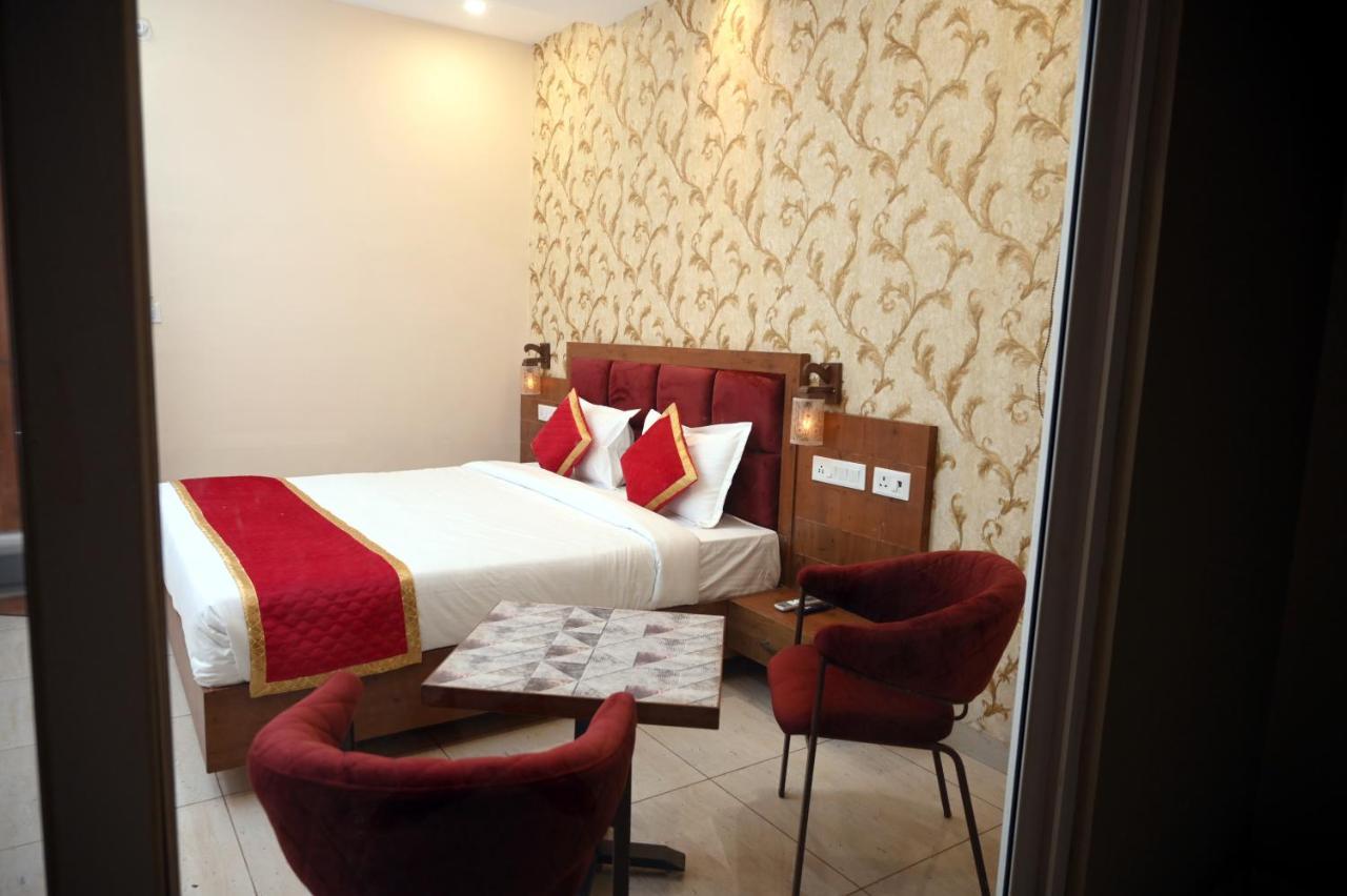 Hotel Singla Residency Kangra Exteriör bild